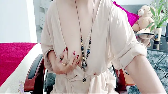 Snapshot of Miu-Le chatting on July 28, 2026, 6:20 pm Miu-Le online show from July 28, 2026, 6:20 pm