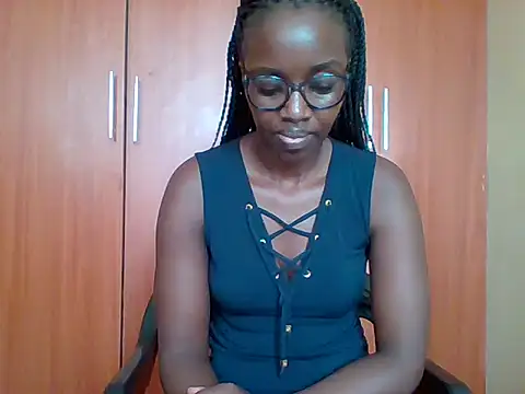 Snapshot of sexy_darleen23 chatting on May 7, 2026, 9:47 am sexy darleen23 online show from May 7, 2026, 9:47 am