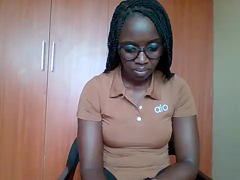 Snapshot of sexy_darleen23 chatting on May 12, 2026, 10:23 am sexy darleen23 online show from May 12, 2026, 10:23 am