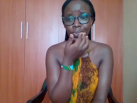 Snapshot of sexy_darleen23 chatting on May 24, 2026, 9:14 am sexy darleen23 online show from May 24, 2026, 9:14 am