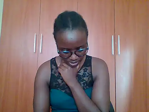 Snapshot of sexy_darleen23 chatting on June 28, 2026, 7:03 am sexy darleen23 online show from June 28, 2026, 7:03 am