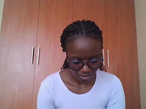 Snapshot of sexy_darleen23 chatting on July 18, 2026, 6:28 am sexy darleen23 online show from July 18, 2026, 6:28 am