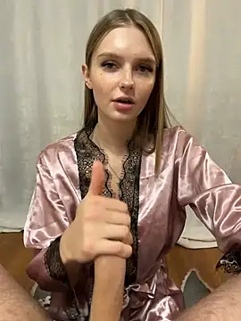 Snapshot of lovelly_molly chatting on January 25, 2025, 5:30 pm lovelly molly online show from January 25, 2025, 5:30 pm