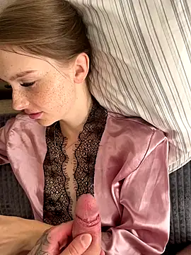 Snapshot of lovelly_molly chatting on September 12, 2025, 7:41 am lovelly molly online show from September 12, 2025, 7:41 am