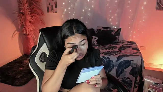 Riana Kean online show from March 4, 2026, 3:12 am