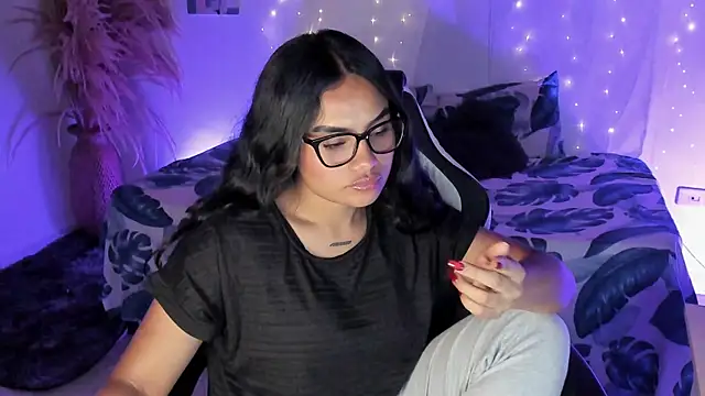 Riana Kean online show from March 11, 2026, 2:06 am