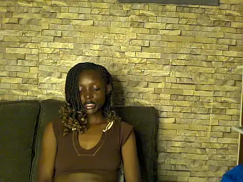 petite clara24 online show from June 19, 2026, 9:07 pm