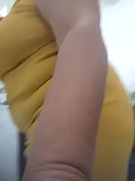 Snapshot of Shanttal0272 chatting on February 22, 2025, 2:28 am Shanttal0272 online show from February 22, 2025, 2:28 am