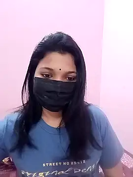 Snapshot of Beauty-khan chatting on January 6, 2025, 2:58 pm Beauty-khan online show from January 6, 2025, 2:58 pm