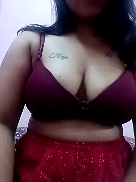 Snapshot of Beauty-khan chatting on January 12, 2025, 9:29 pm Beauty-khan online show from January 12, 2025, 9:29 pm