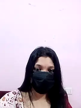 Snapshot of Beauty-khan chatting on March 21, 2025, 8:18 pm Beauty-khan online show from March 21, 2025, 8:18 pm