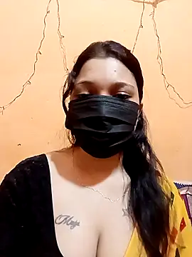 Snapshot of Beauty-khan chatting on October 24, 2025, 6:15 pm Beauty-khan online show from October 24, 2025, 6:15 pm