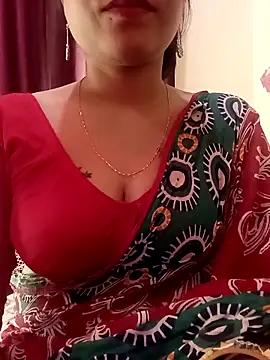 Snapshot of Beauty-khan chatting on December 14, 2025, 6:45 pm Beauty-khan online show from December 14, 2025, 6:45 pm