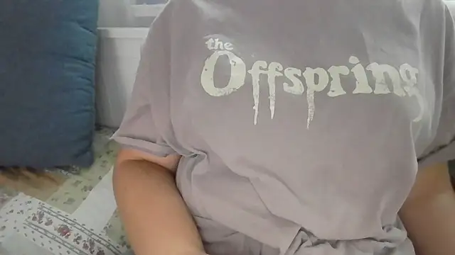 parismira online show from December 4, 2024, 1:20 pm