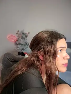 Snapshot of Zeli_66 chatting on December 14, 2024, 3:07 am Zeli 66 online show from December 14, 2024, 3:07 am