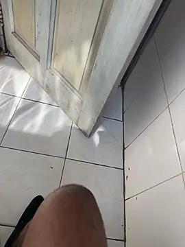 Black-mamba-madingo online show from December 19, 2025, 1:18 pm