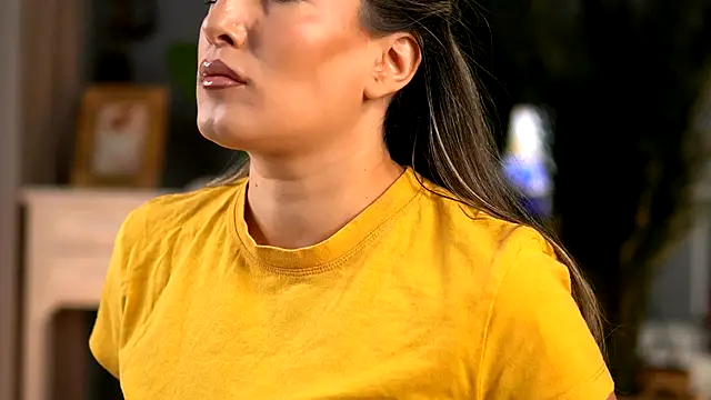 Snapshot of KellyMathews chatting on September 11, 2025, 2:00 am KellyMathews online show from September 11, 2025, 2:00 am