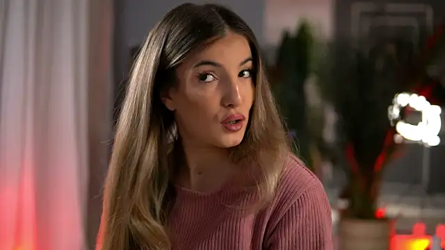 Snapshot of KellyMathews chatting on November 29, 2025, 3:09 am KellyMathews online show from November 29, 2025, 3:09 am