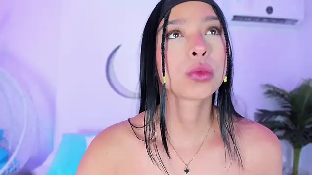 MiaCollson online show from February 7, 2025, 7:59 pm