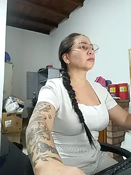 nurse desi sexlove online show from April 27, 2026, 3:37 am