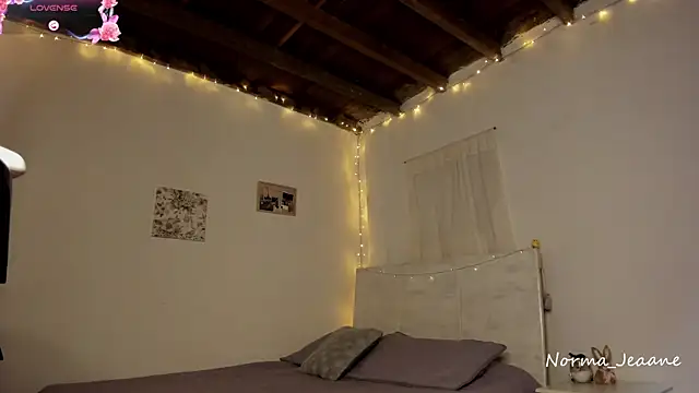 Snapshot of Norma-Jeaane chatting on March 20, 2025, 4:20 pm Norma-Jeaane online show from March 20, 2025, 4:20 pm