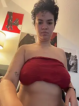 Snapshot of rafamarianoofc chatting on November 12, 2025, 10:15 am rafamarianoofc online show from November 12, 2025, 10:15 am