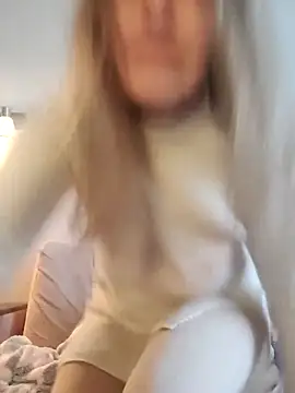 Evelina cute online show from April 30, 2026, 3:51 pm