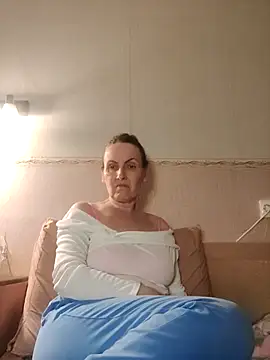 Evelina cute online show from April 30, 2026, 8:57 pm