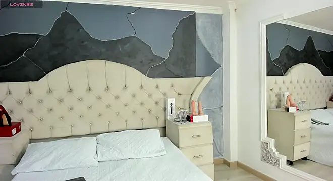 Snapshot of AmberGreyy_ chatting on September 29, 2025, 5:18 pm AmberGreyy online show from September 29, 2025, 5:18 pm