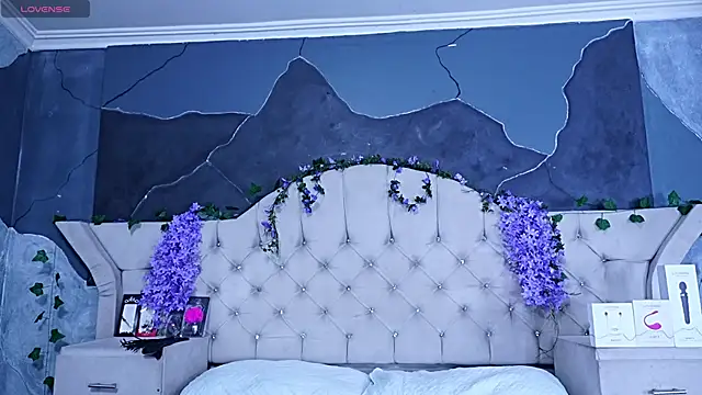 Snapshot of AmberGreyy_ chatting on June 18, 2026, 7:51 pm AmberGreyy online show from June 18, 2026, 7:51 pm