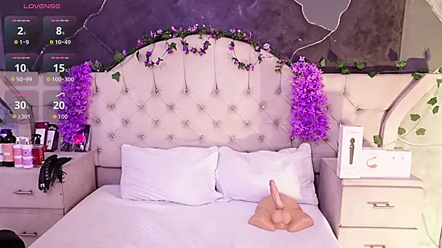 Snapshot of AmberGreyy_ chatting on June 28, 2026, 6:03 pm AmberGreyy online show from June 28, 2026, 6:03 pm