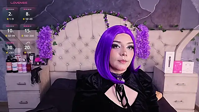 Snapshot of AmberGreyy_ chatting on July 21, 2026, 8:00 pm AmberGreyy online show from July 21, 2026, 8:00 pm