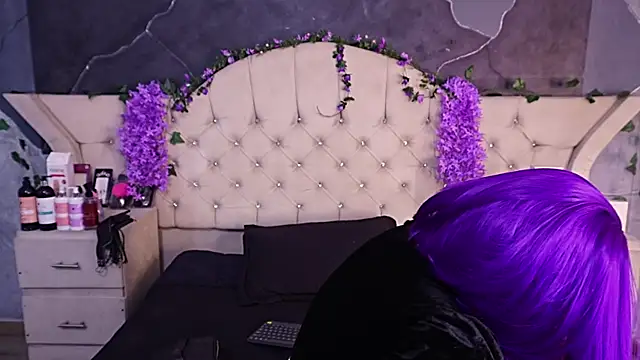 Snapshot of AmberGreyy_ chatting on July 21, 2026, 8:11 pm AmberGreyy online show from July 21, 2026, 8:11 pm