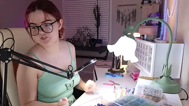 rodeobrii online show from February 20, 2025, 2:29 am