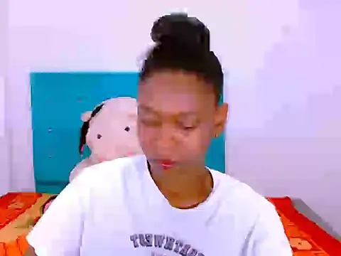 ladypussy69 online show from December 7, 2024, 11:51 am