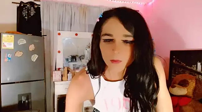 Snapshot of AngelicaDark chatting on February 16, 2025, 6:32 am AngelicaDark online show from February 16, 2025, 6:32 am