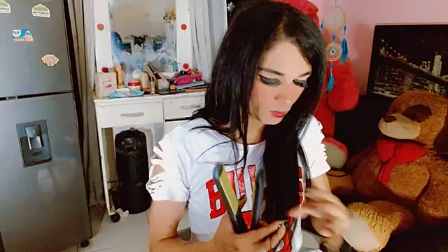 Snapshot of AngelicaDark chatting on March 2, 2025, 3:13 am AngelicaDark online show from March 2, 2025, 3:13 am