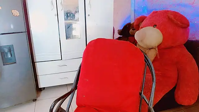 Snapshot of AngelicaDark chatting on October 6, 2025, 8:06 pm AngelicaDark online show from October 6, 2025, 8:06 pm