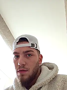 Snapshot of incr18 chatting on February 27, 2026, 11:21 am incr18 online show from February 27, 2026, 11:21 am