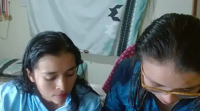 Snapshot of clayre_and_jill chatting on January 17, 2025, 3:01 am clayre and jill online show from January 17, 2025, 3:01 am