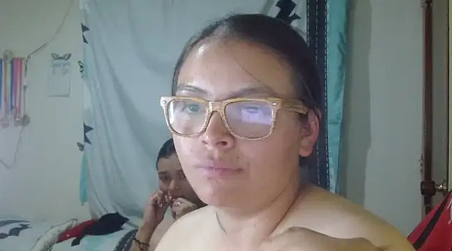 Snapshot of clayre_and_jill chatting on January 28, 2025, 6:49 am clayre and jill online show from January 28, 2025, 6:49 am