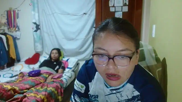 Snapshot of clayre_and_jill chatting on November 5, 2025, 7:03 pm clayre and jill online show from November 5, 2025, 7:03 pm