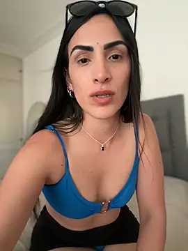 alessandra-a online show from December 13, 2025, 10:26 pm