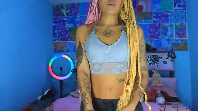 Snapshot of gabbiefoxthx chatting on December 31, 2024, 6:59 am gabbiefoxthx online show from December 31, 2024, 6:59 am