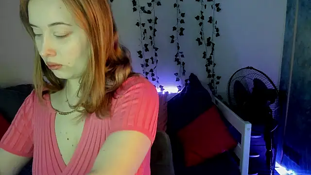 Emily Gin online show from February 5, 2025, 2:40 am