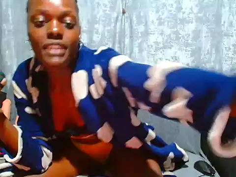 VANESAAMBER23 online show from June 19, 2026, 9:51 pm