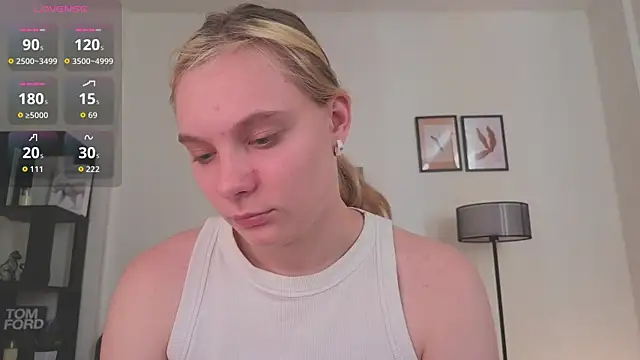 Snapshot of NaokoStifel chatting on June 17, 2026, 1:08 am NaokoStifel online show from June 17, 2026, 1:08 am