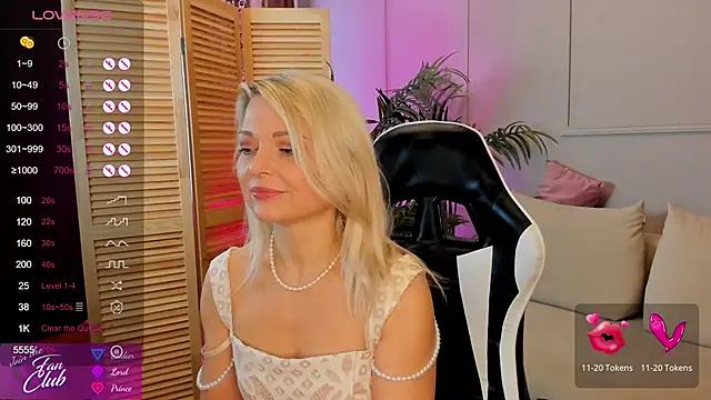 Snapshot of Gloria_Lovely chatting on December 5, 2024, 10:55 am Gloria Lovely online show from December 5, 2024, 10:55 am