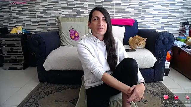 Snapshot of VioletaGomezCo chatting on July 20, 2026, 6:21 pm VioletaGomezCo online show from July 20, 2026, 6:21 pm