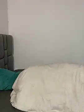 BrittanyDiaz online show from September 30, 2025, 7:30 pm